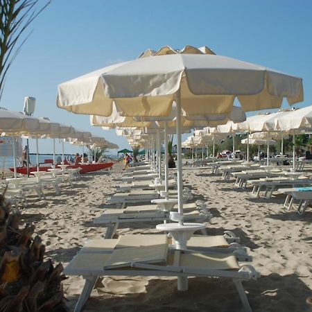 Fontana Marina Family Village Campofilone Екстериор снимка